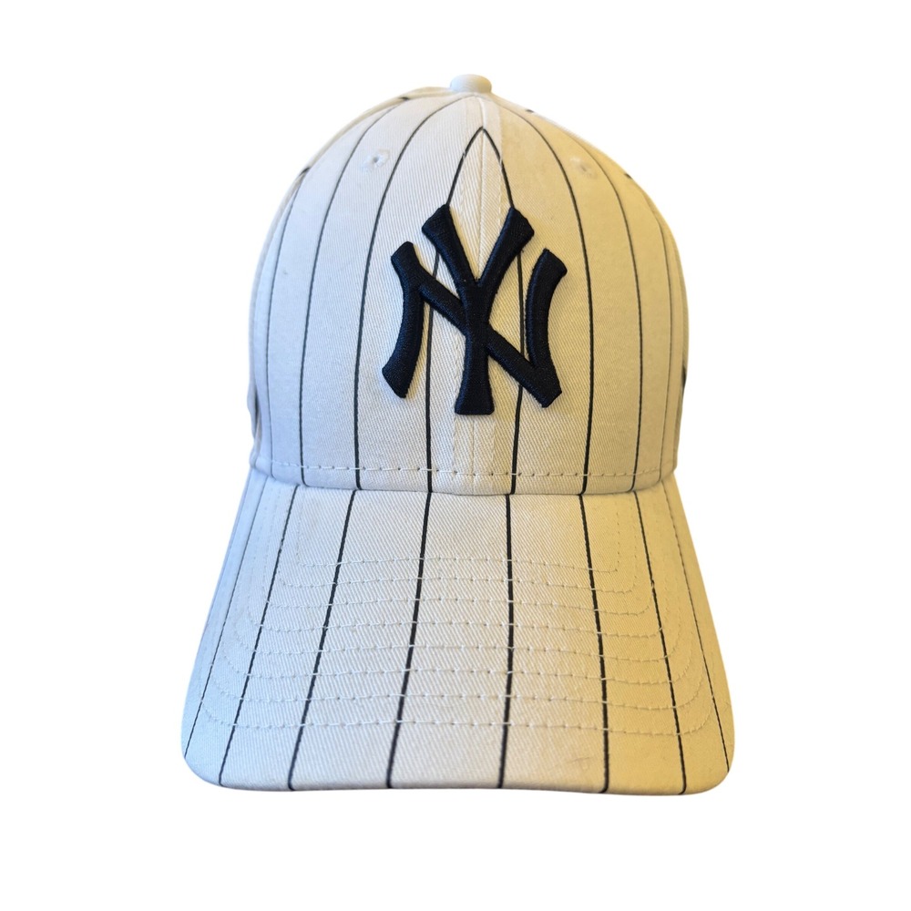 New Era New York Yankees 9FORTY Pinstripe Adjustable Hat White Navy MLB Cap